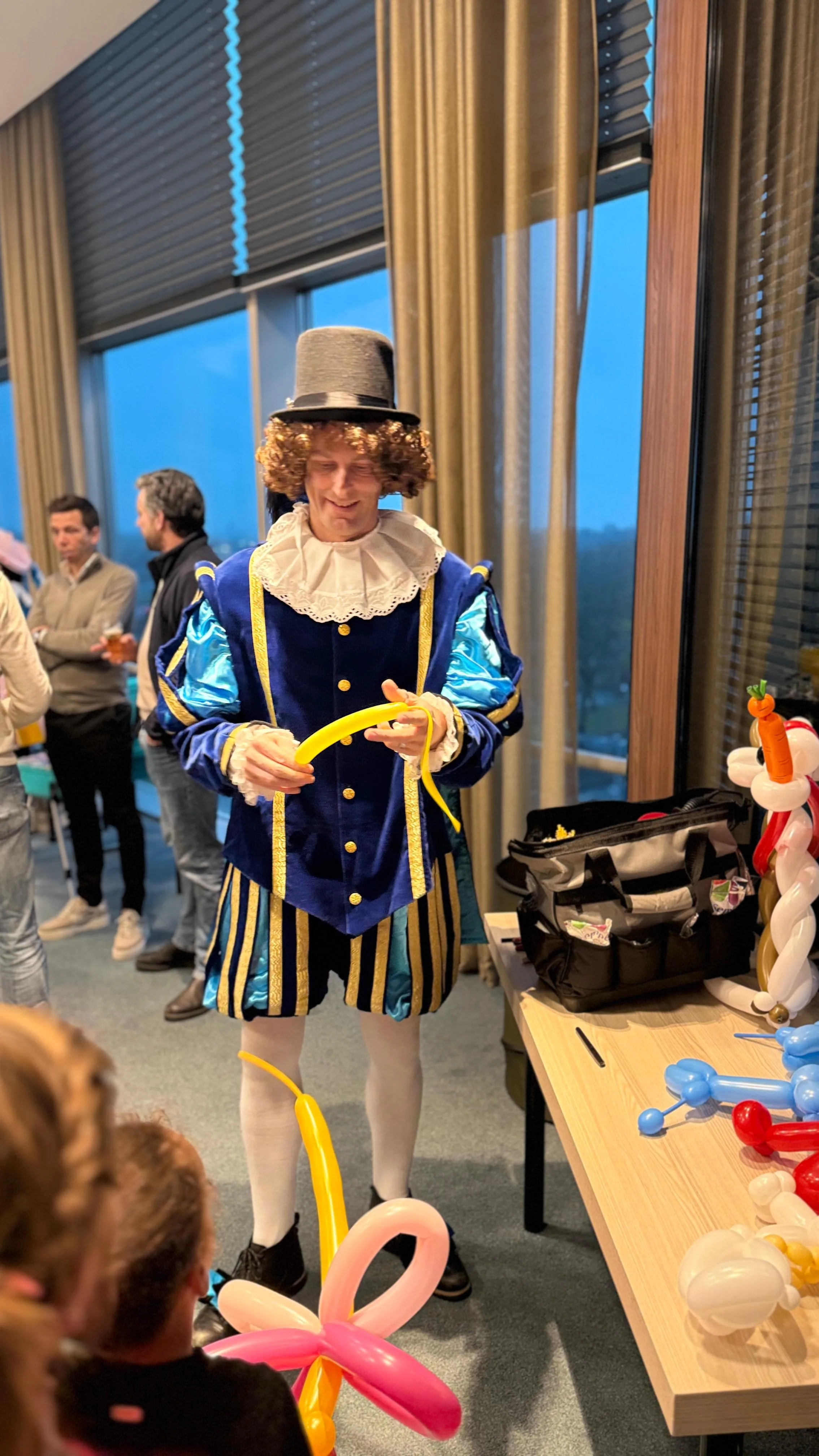 Hocus Pocus Piet in actie tijdens Sinterklaasshow